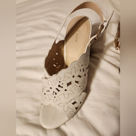 Cole Haan Indra laser cut heeled sandals - Picture 4 of 9